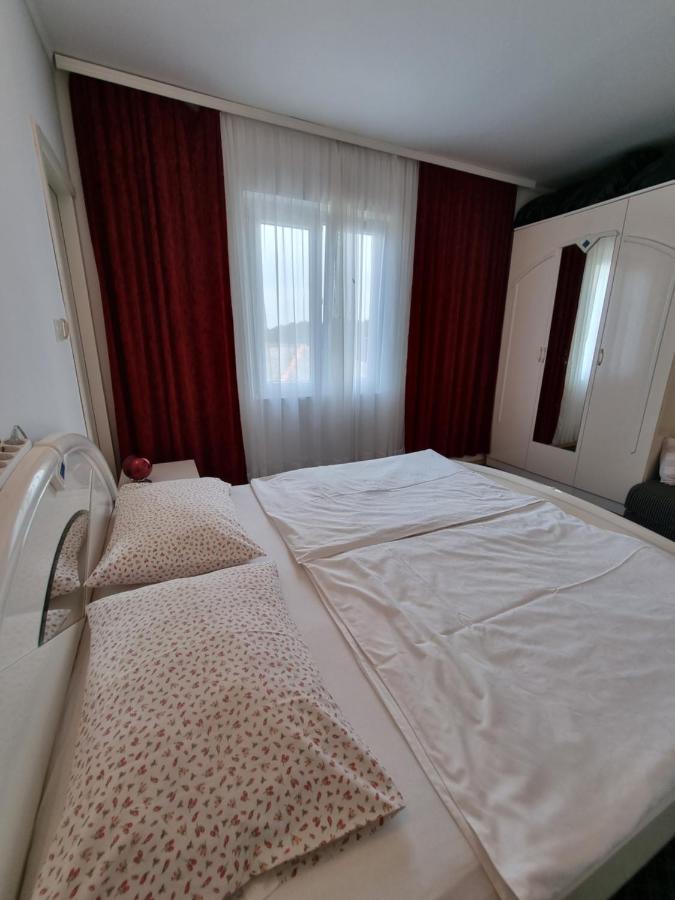 Apartman Zlatko, Palit, Rab Apartment Екстериор снимка